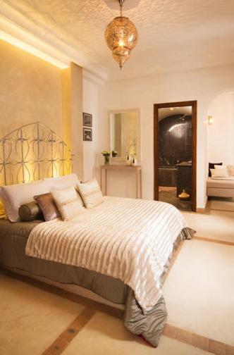 Deluxe Jasmine Suite